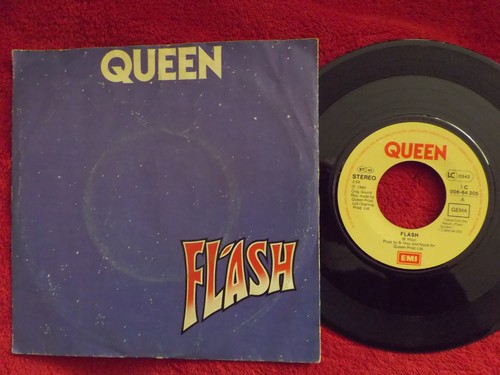 Queen flash football fight - -,