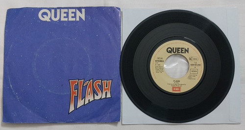 Single queen flash football - single, 7"
