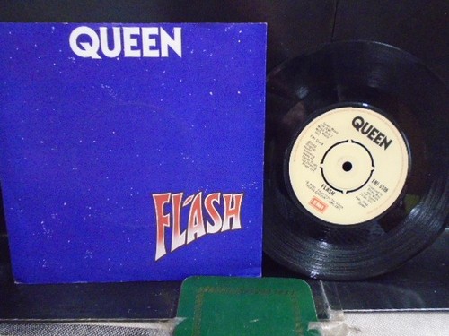 Queen flash near - ",