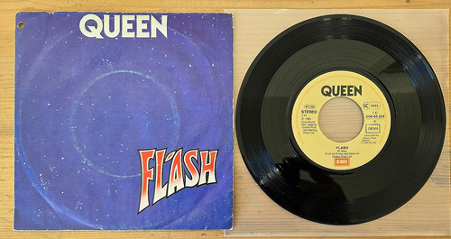 Queen flash football fight - flash,